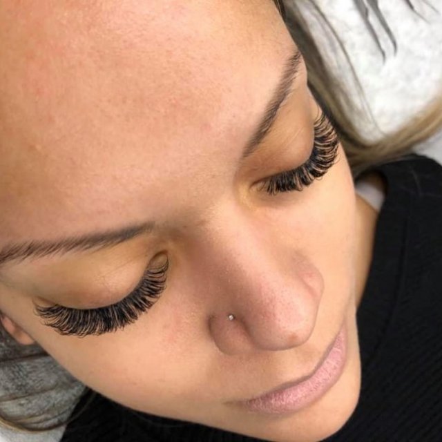 Lashes by Ave