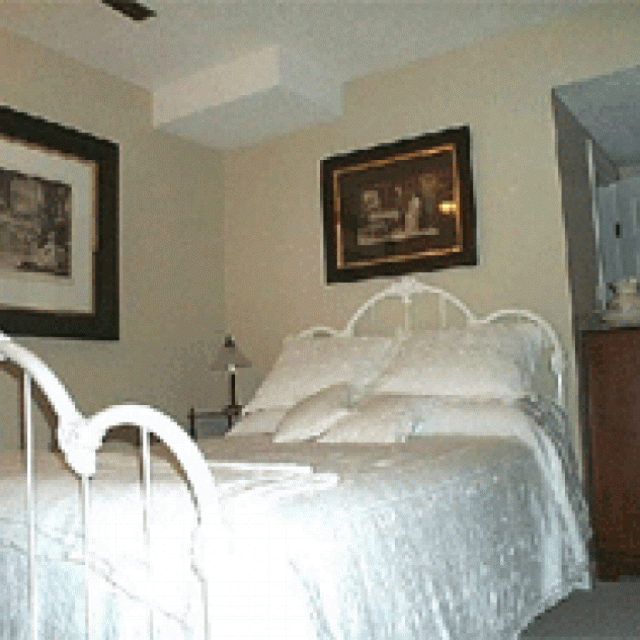 Hamilton House Bed & Breakfast