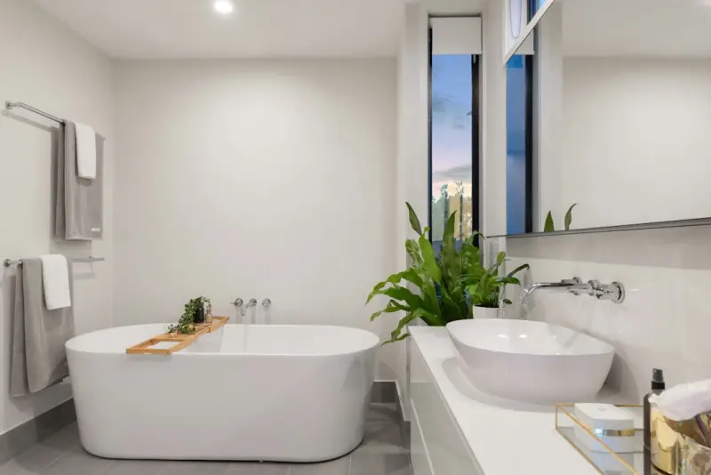 Sustainable Bathroom Makeover: Reducing Waste One Shelf at a Time