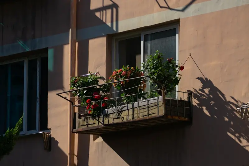 Transform Your Small Balcony into a Year‑Round Green Retreat