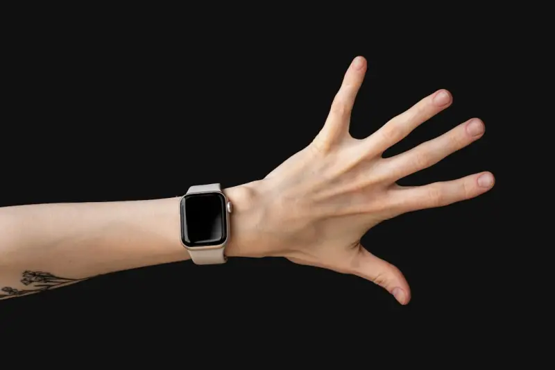 When Your Skin Talks: Leveraging Wearable Tech for Real‑Time Personal Care