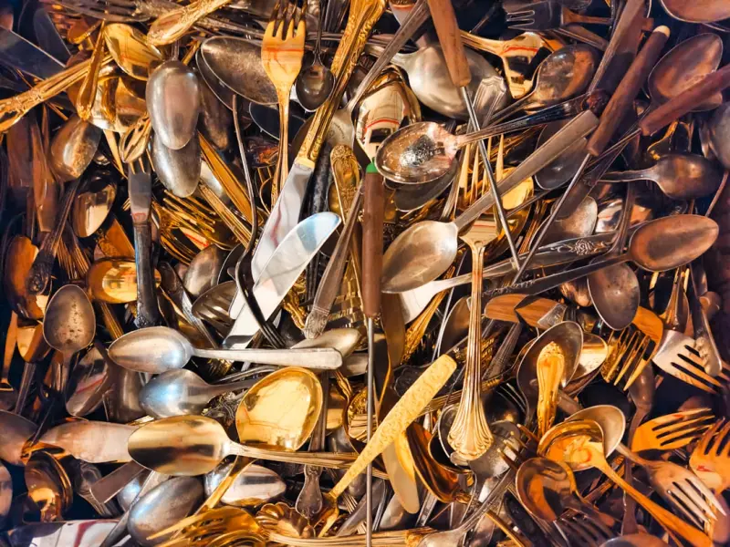 Turn Kitchen Scraps into Gold: A Practical Guide to Home Composting Anywhere