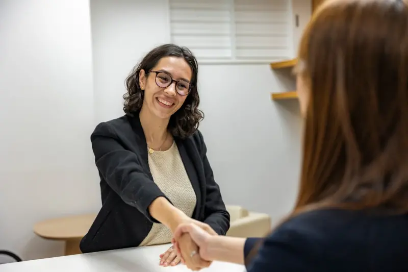 Living Employment Contracts: A Collaborative Blueprint for Modern Teams