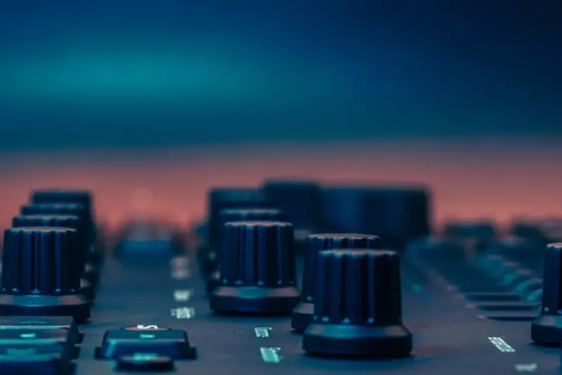Travel Soundscapes: Turning Ambient Audio into Immersive Memories