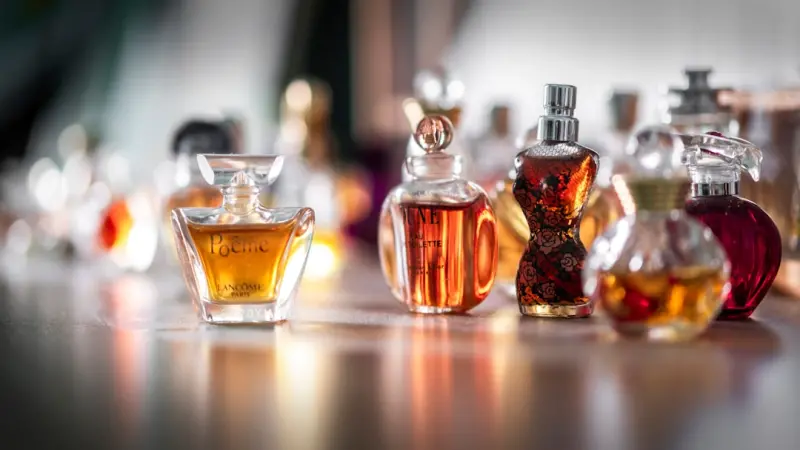 Scent as Strategy: Leveraging Personal Fragrance for Mood, Focus, and Wellness