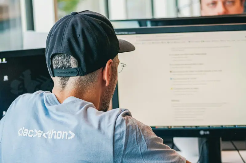 Beyond Automation: How AI Can Coach Your Career Growth - iBusiness Directory Canada
