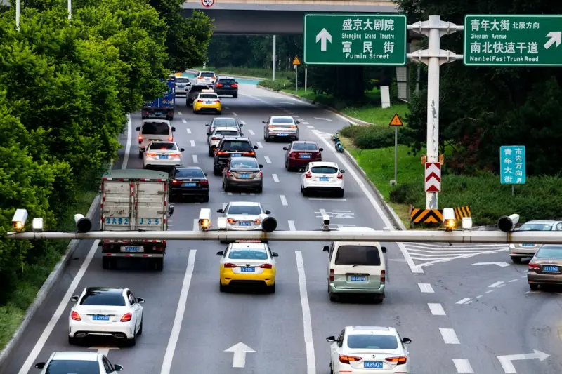 AI as the Unsung Traffic Controller of Your Decision Pipeline