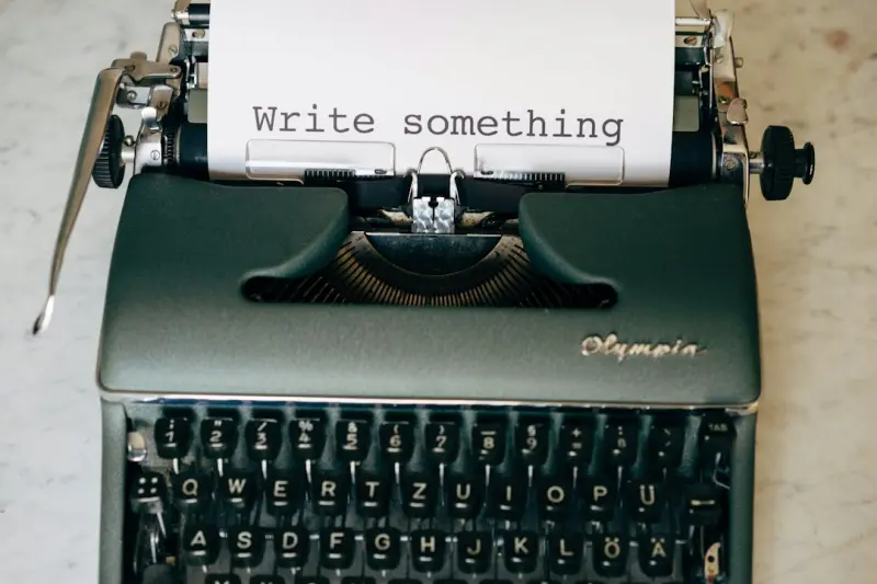 Co‑Writing with Machines: How AI is Redefining Brand Storytelling