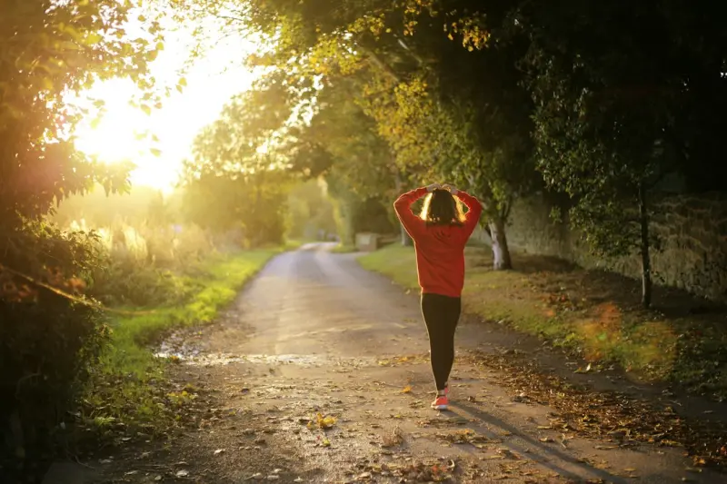 Sip Smart: How Hydration Timing Supercharges Your Brain at Work