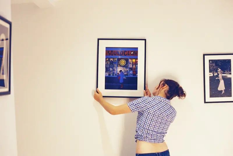 Curating a Rotating Home Gallery: Fresh Looks Without the Clutter