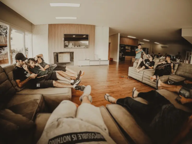 From Couch to Community: Building Sustainable Virtual Fitness Habits