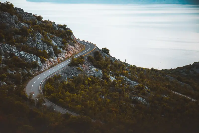 When the Road Unfolds: Harnessing Unplanned Moments for Creative Travel