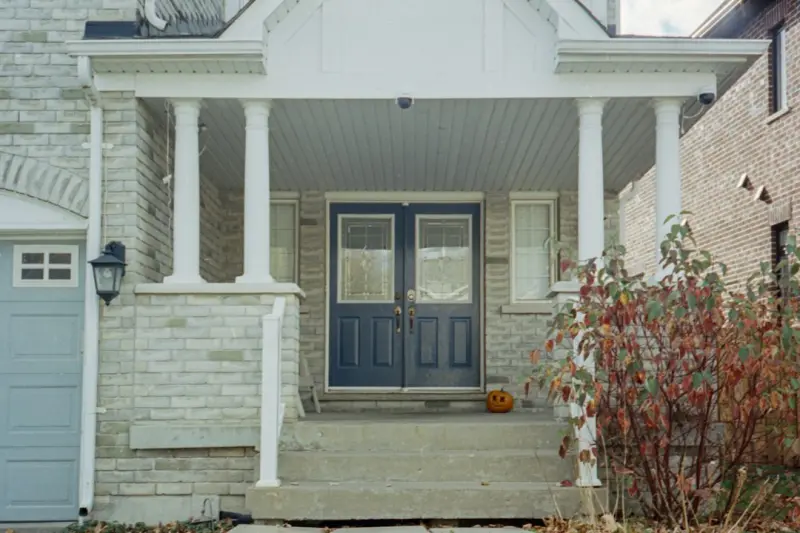 Front Porch Revival: Turning Your Entryway into a Seasonal Oasis