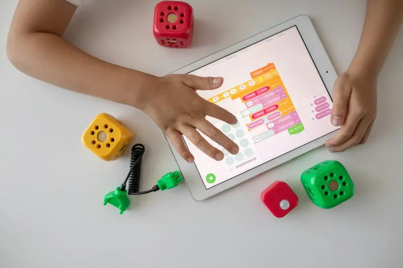Microlearning in Motion: How AI Keeps Skills Fresh on the Fly