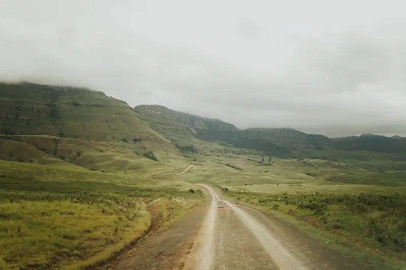 When the Road Becomes a Canvas: Crafting a Sensory‑Rich Travel Experience